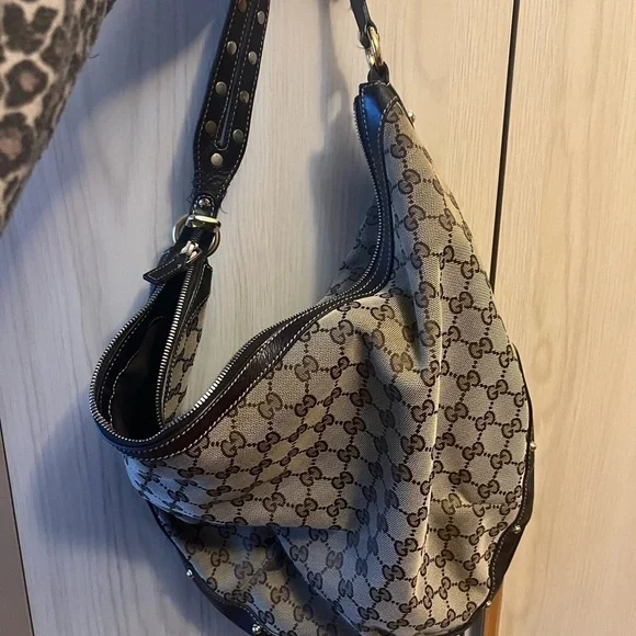 Gucci Monogram Hobo - Picture 6 of 11